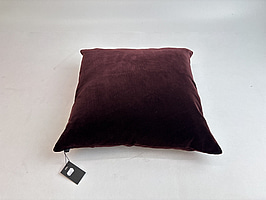 Soffkudde Vipp, burgundy. Ord. pris inkl. moms: ca 1099 kr.