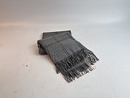 Filt Elvang grå Alpacka/ull. Ord. pris inkl. moms: ca 1549 kr.
