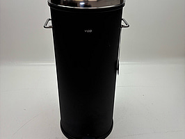Pedalhink Vipp, Vipp17, svart, 30 L, Ord. pris inkl. moms: ca 5995 kr