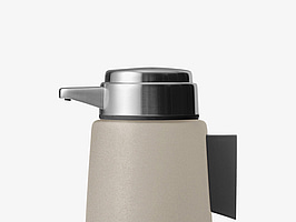 2 st. Tvåldispenser Vipp, Vipp9w, beige, Totalt ord. pris inkl. moms: ca 2600 kr