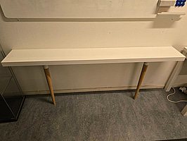 Sideboard/avlastningsbord