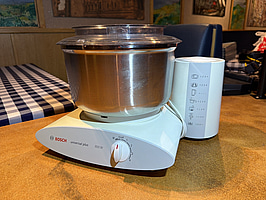 Degmaskin Bosch, Universal plus, 800 W