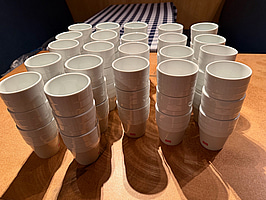 Kaffemuggar Gevalia, stapelbara, vitt porslin