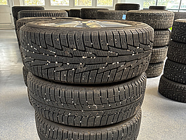 4 st. Vinterhjul 205/60R16 Michelin och Nokia