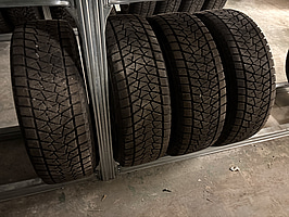 4 st. Vinterhjul Bridgestone 215/65R16 98S