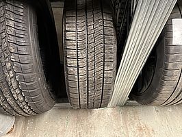2 st. Vinterhjul Bridgestone 215/60R17