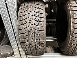 1 st. Vinterdäck Bridgestone 225/55R17 101T