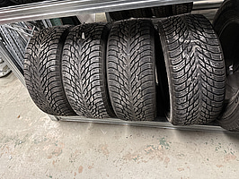 4 st. Vinterdäck Nokian 245/45R18