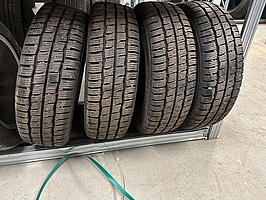 4 st. Vinterhjul Kumho 215/65 R16C 109/107R