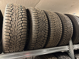 4 st. Vinterhjul Kumo 215/55R17 98T
