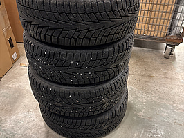 4 st. Vinterhjul Hankook 215/55R17 98T