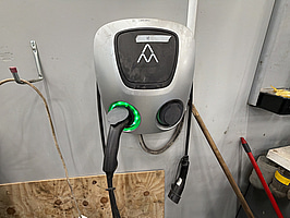 Laddstation för elbil Aura 2x 22kw