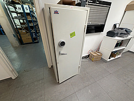 Såkerhetsskåp kassaskåp scandinavian safe SS3492, H150 B64 D54 cm