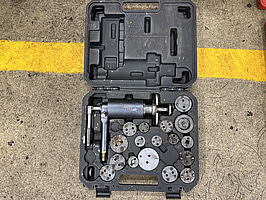 Bromskolvsverktyg luftdrivet, Svea Tools