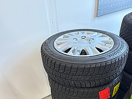 Däck med plåtfälg 4 st. Bridgestone 175/65 R14