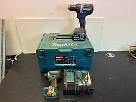 2 st Makita skruvdragare