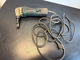 Nibbler Makita