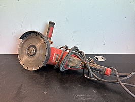 Vinkelslip Milwaukee AGV 22-230 E