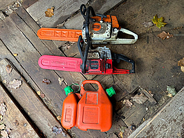 2 st. motorsågar Stihl och Jonsered