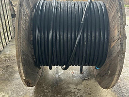 Parti elkabel kabeltrummor