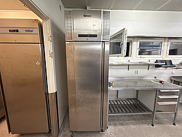 Centralkylt frysskåp Gram inkl. kompressor