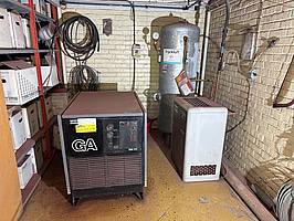 Kompressor Atlas Copco inkl. tank m.m.