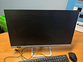 Kontor, datorskärm med mera