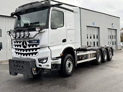 Tridemväxlare Mercedes-Benz Arocs 3751 -2023 | JOAB 24 ton | Plogutrustad
