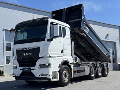Schaktbil MAN TGX 35.510 8X4-4 BL CH -2022 | Parabel luft | Tridem