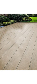 Komposittrall Kirkedal, Heimdal, ek/hardwood, 22x300x6000 och 22x130x6000 mm.