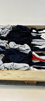 Parti med kläder BoomButik, olika storlekar