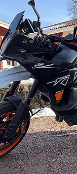 Motorcykel KTM 890 SMT -2023