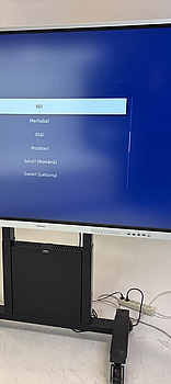 Skärm Samsung Flip WM85B 85 tum touchskärm inkl. TV-ställ på hjul