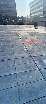 ca 1200 kvm Utomhusgolv/Gymmattor, i gummi