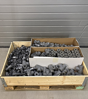 Parti med Polyethylene-Tees