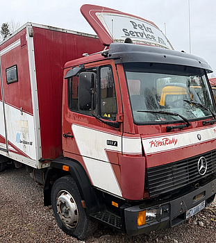 Skåplastbil Mercedes-Benz 1117, 1989, inrett boxutrymme  Mätarställning (km): 546101