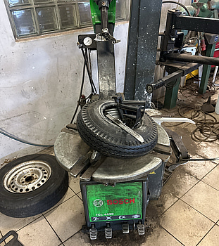 Däckmaskin Bosch TC 4430