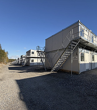 40 st Bodar med 2 lägenheter i varje (Modulby) - Etablering L (40 modular units with 2 apartments in each – Block L)