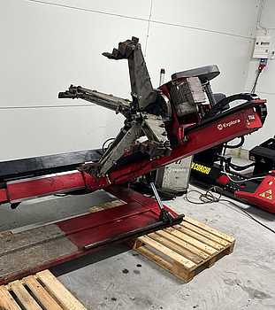 Corghi Monster AG TT – Heavy Duty däckmonteringsmaskin