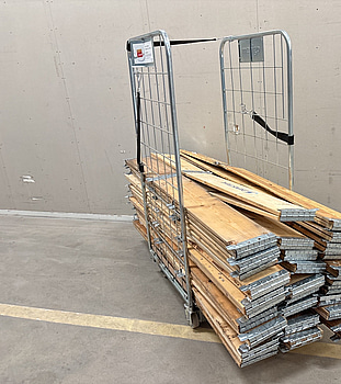 Parti med 30 st. Pallkragar för helpall