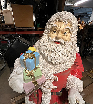 Jultomte i glasfiber ca 160cm hög