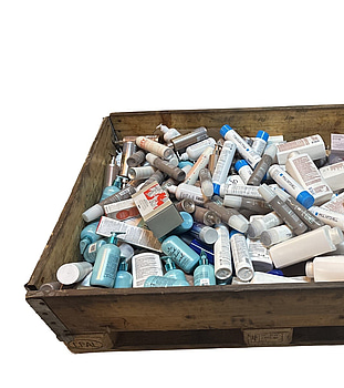 Parti med hårvårdsprodukter, diverse märken