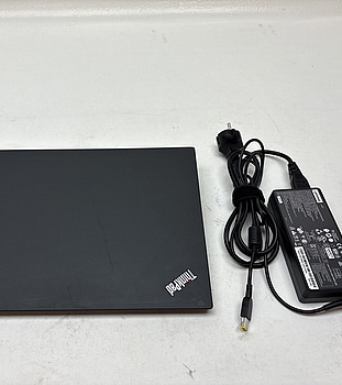 Bärbar dator Lenovo ThinkPad T14s inkl. dockstation och laddare