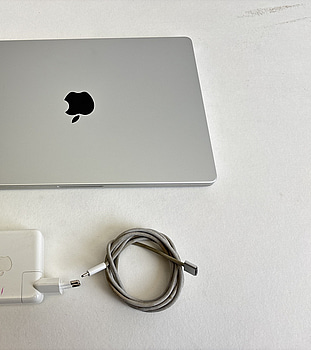 Bärbar dator Apple MacBook Pro M4 14 tum (2024)