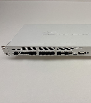 Router MikroTik Ccr1016-12S-1S+