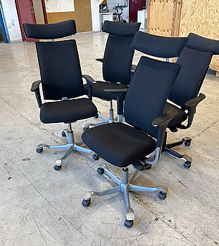4 st kontorsstolar med nackstöd, HAG