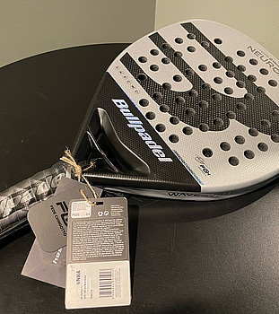 Padelracket Bullpadel Neuron Chingotto, 2025, ord. pris 2795 kr