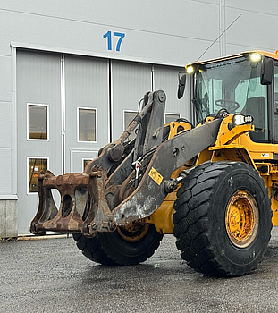 Hjullastare Volvo L120F -2009