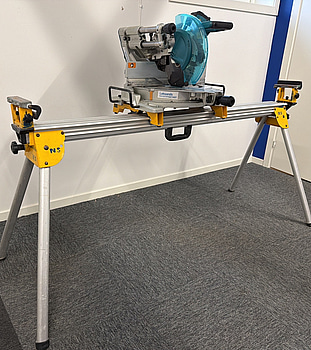 Kap- & gersåg Makita LS1019L, stativ DeWalt DE7023