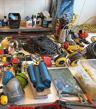 Kablar, verktyg & förbrukningsmaterial, stort parti